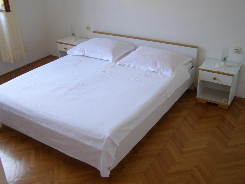 Apartment Marija Brbinj Exterior photo